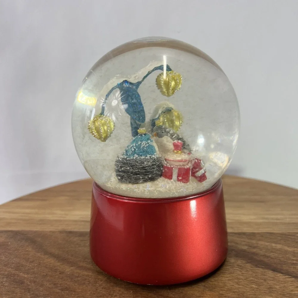 Nordstrom 2011 Holiday Snow Lighted Water Globe Christmas Presents & Birds Works